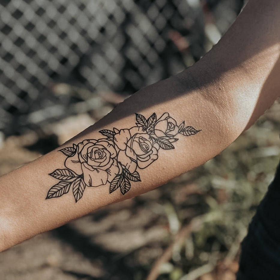 Roses Outline - Temporary Tattoo